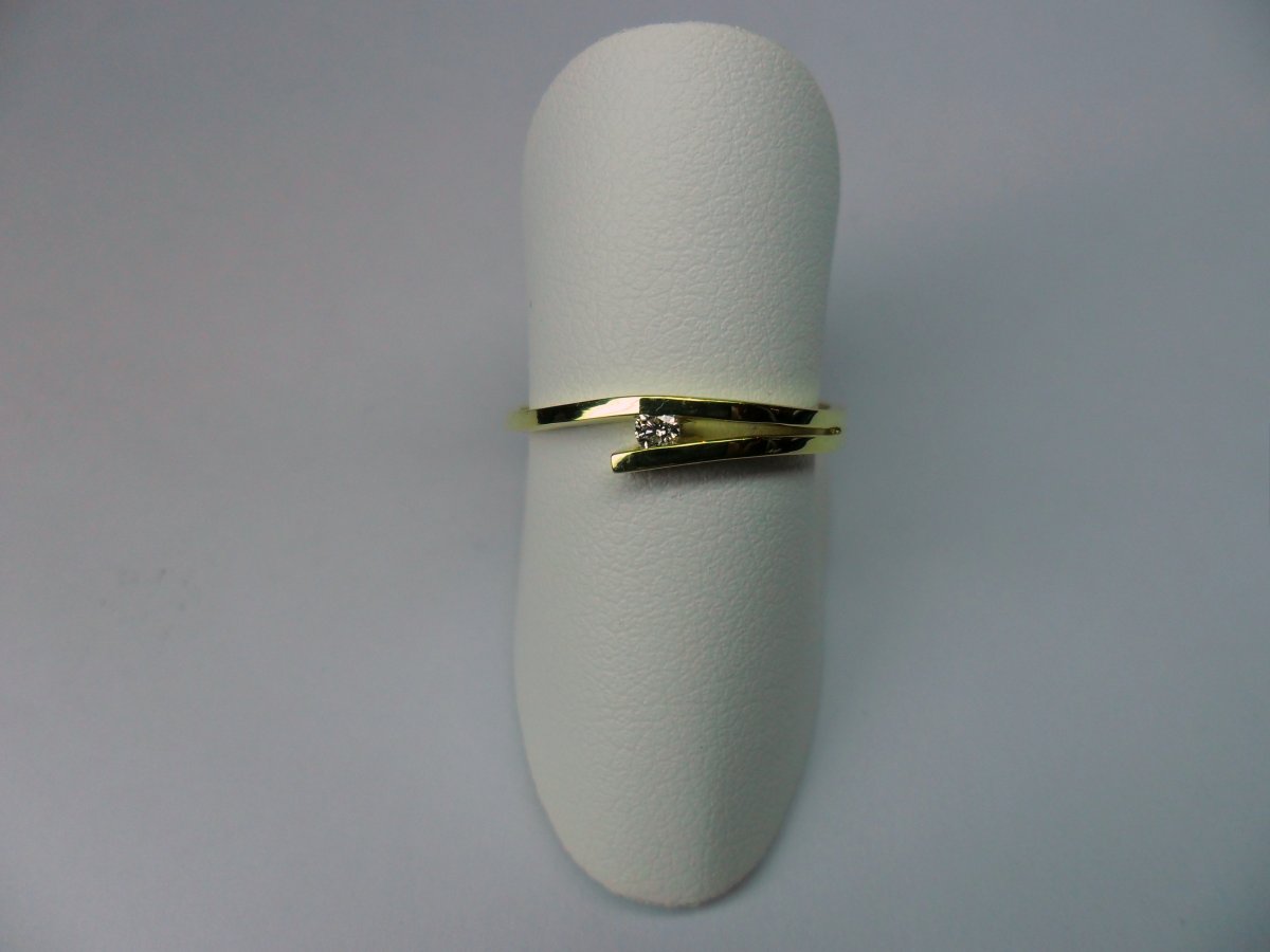 Klemspleet Ring Geelgoud 0.04 crt.